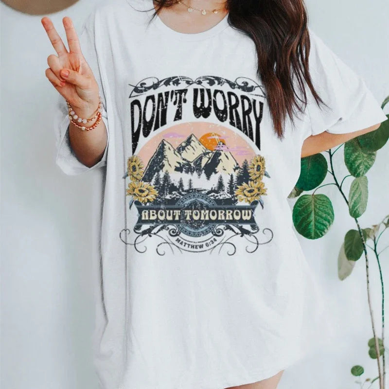 Christian Mountain Print Vintage Bible Verse Women's T-Shirt
